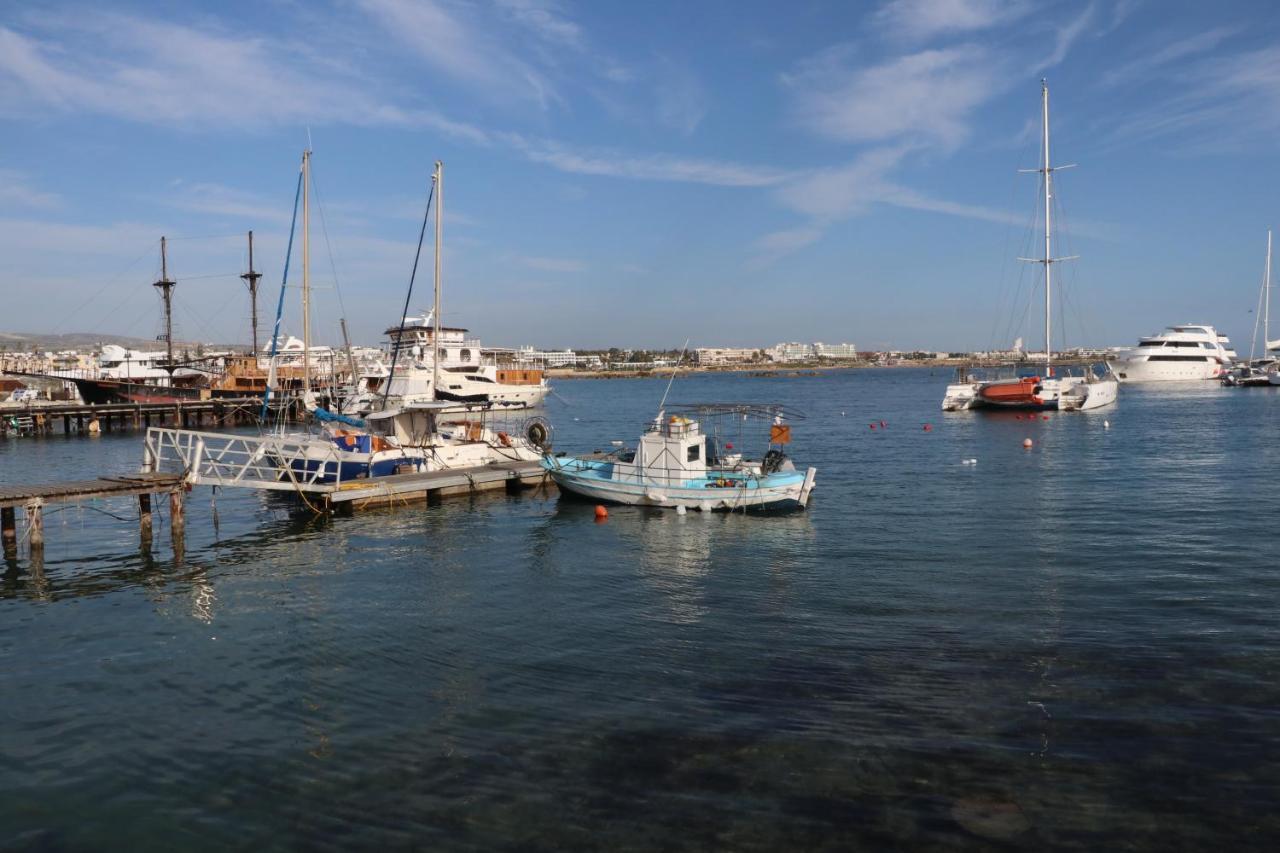 Apartment In Kato Pafos & 10 Min To Venus Beach Esterno foto