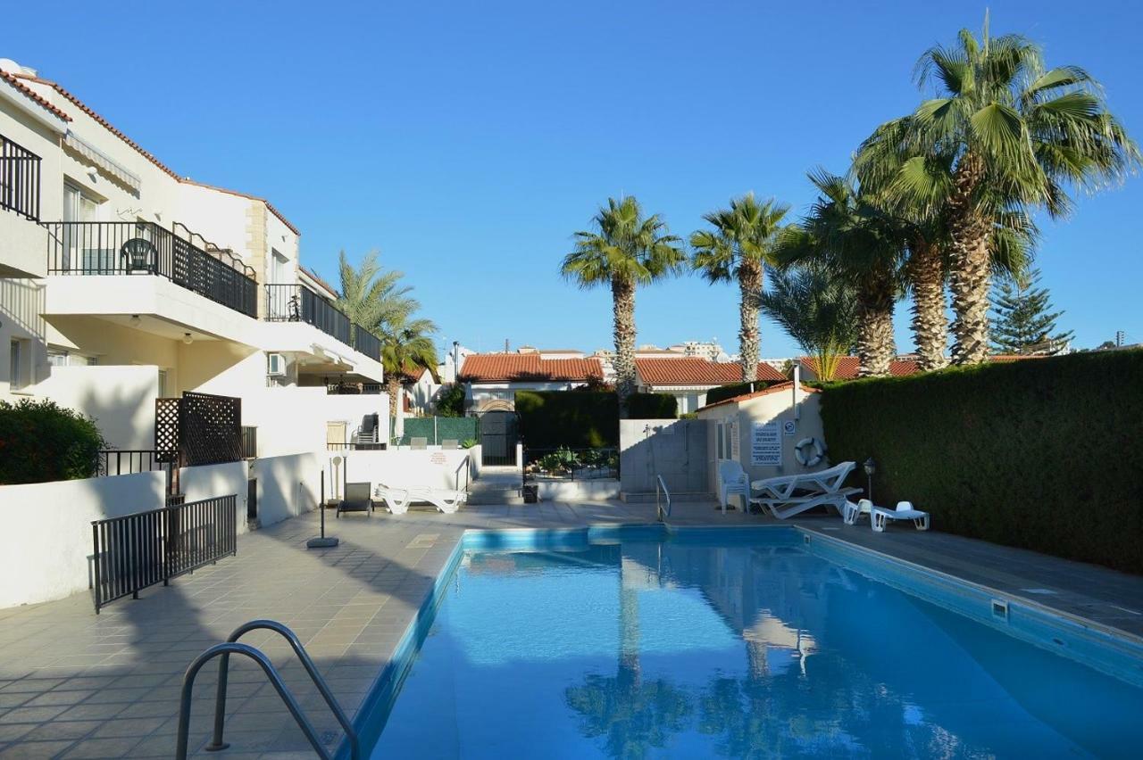 Apartment In Kato Pafos & 10 Min To Venus Beach Esterno foto