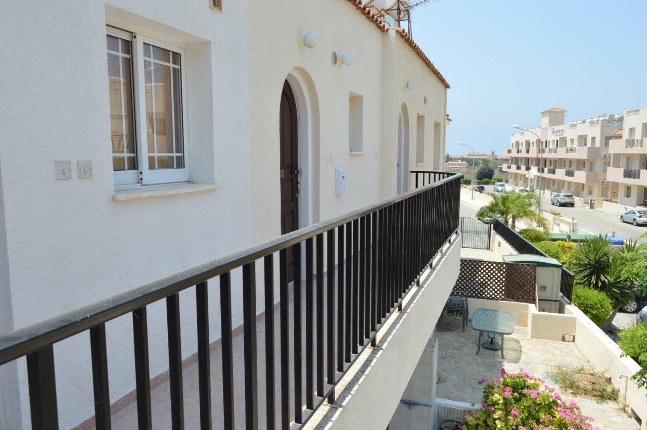 Apartment In Kato Pafos & 10 Min To Venus Beach Esterno foto